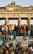 Brandenburger-Tor-1989-©-Presse-und-Informationsamt-der-Bundesregierung.jpg